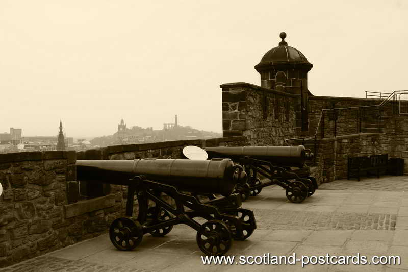 Edinburgh Castle Cannons Old Edinburgh Castle Cannons Old